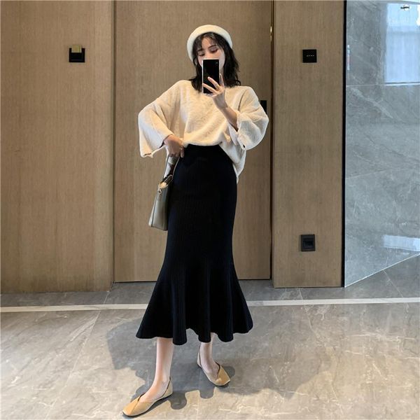 2021 new autumn and winter knitting ruffles women skirts elegant slim solid high-waist wrap hip thick skirt casual all-match1, Black
2021 new autumn and winter knitting ruffles women skirts elegant slim solid high-waist wrap hip thick skirt casual all-match1, Black
