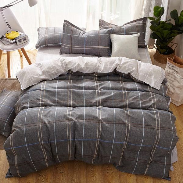 2020 new grey bedding set stripe bedclothes 3/4pcs bed linens duvet cover+flat sheet+pillowcase fashion bed set sweet home cover
2020 new grey bedding set stripe bedclothes 3/4pcs bed linens duvet cover+flat sheet+pillowcase fashion bed set sweet home cover