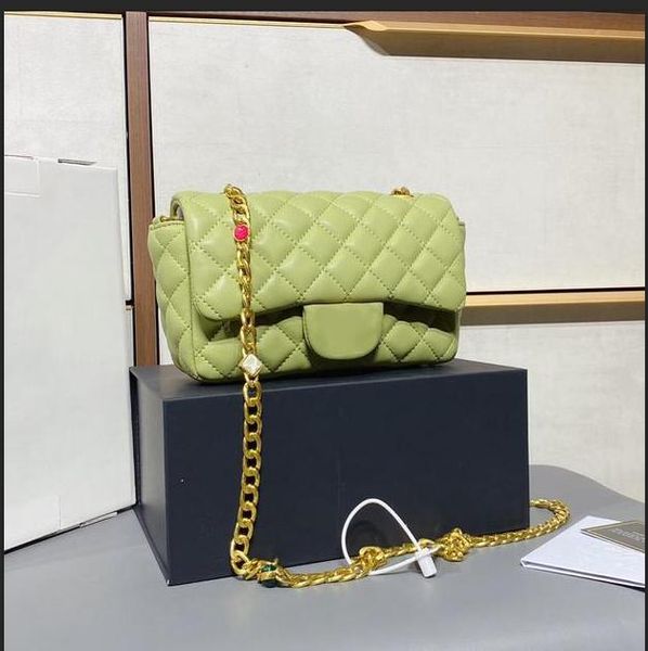 2021 s/s new leather fashion womens bag gem decoration chain shoulder bag luxurys designers bags handbags messenger bags ing
2021 s/s new leather fashion womens bag gem decoration chain shoulder bag luxurys designers bags handbags messenger bags ing