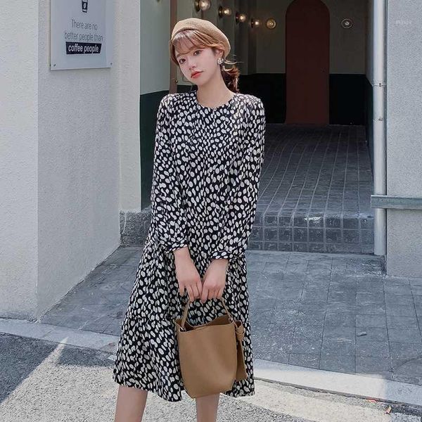 women long chiffon polka dot dress summer autumn 2020 loose runway korean casual party vacation dress long sleeve shift dresses1, Black;gray
women long chiffon polka dot dress summer autumn 2020 loose runway korean casual party vacation dress long sleeve shift dresses1, Black;gray