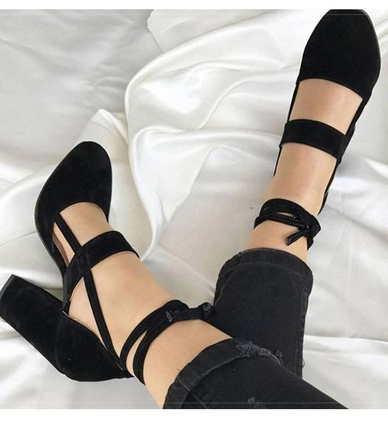 женщины насосы плюс размер женщины туфли chaussures femme гладиатор лето высокие каблуки для партии свадебная обувь толстые, Black
женщины насосы плюс размер женщины туфли chaussures femme гладиатор лето высокие каблуки для партии свадебная обувь толстые, Black