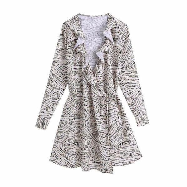 2021 new women dress zabra printed ruffled v-neck elegant fashion casual mini woman dresses, Black;gray
2021 new women dress zabra printed ruffled v-neck elegant fashion casual mini woman dresses, Black;gray