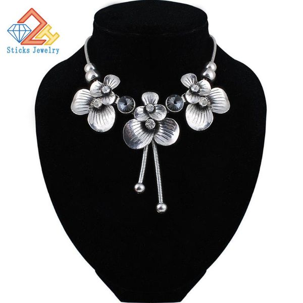women necklace alloy statement necklaces pendants vintage jewelry flower necklace, Golden;silver
women necklace alloy statement necklaces pendants vintage jewelry flower necklace, Golden;silver
