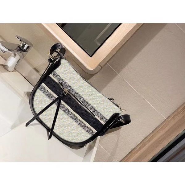 20ss knitting j luxury shoulder women cross bags embroidery postman postman canvas totes body vintage designer crusie clutch fashion ba wunf
20ss knitting j luxury shoulder women cross bags embroidery postman postman canvas totes body vintage designer crusie clutch fashion ba wunf