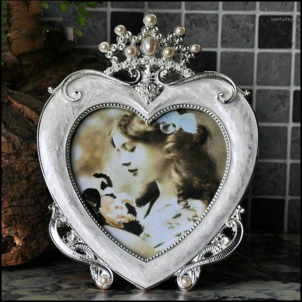 frames european luxury crown pearl metal picture po frame heart shape home decoration tanabata valentine's day gift for girlfriend1
frames european luxury crown pearl metal picture po frame heart shape home decoration tanabata valentine's day gift for girlfriend1