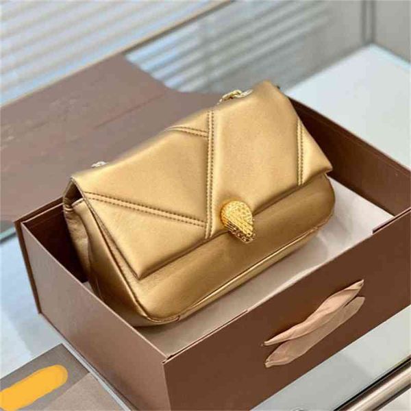 2022 new lingge chain bag snake head cotton candy single shoulder women's simple foreign style messenger with logo purses ladies handba
2022 new lingge chain bag snake head cotton candy single shoulder women's simple foreign style messenger with logo purses ladies handba