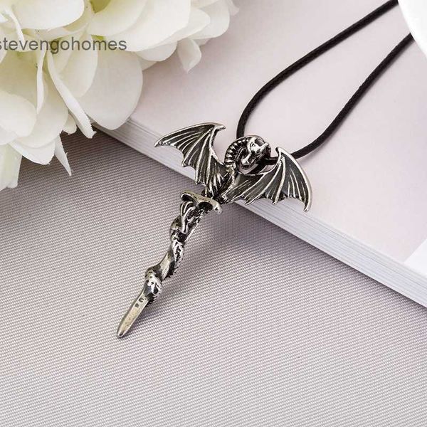 jewelry men's rock fashion pterodactyl ancient creative silver sword luminous leather rope necklace
jewelry men's rock fashion pterodactyl ancient creative silver sword luminous leather rope necklace