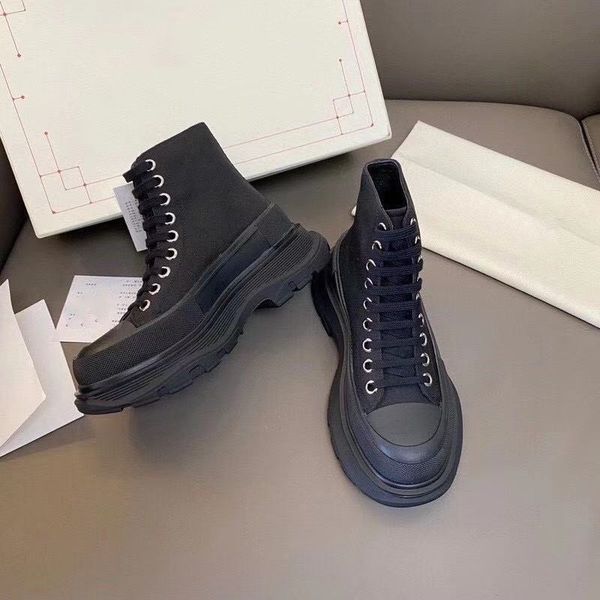2021 men's and women's platform boots black and white fashion catwalk winter boots platform eur 35-44, Black;red
2021 men's and women's platform boots black and white fashion catwalk winter boots platform eur 35-44, Black;red