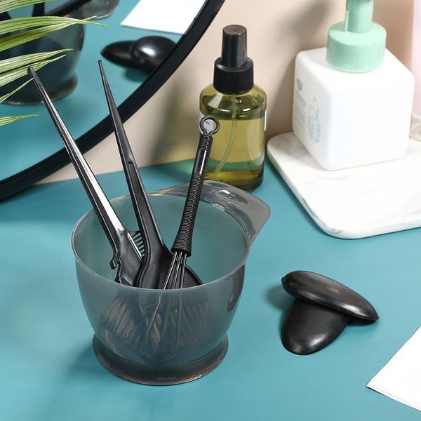 5pcs hair dye mixing bowl +3 brushes + 1 ear shield combo set coloring tint plastic salon tool diy hair styl qyluhj
5pcs hair dye mixing bowl +3 brushes + 1 ear shield combo set coloring tint plastic salon tool diy hair styl qyluhj