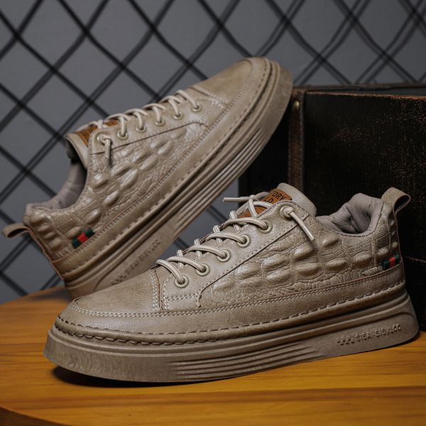 men's 2022 new spring trend black british men's board casual and versatile youth dad shoes
men's 2022 new spring trend black british men's board casual and versatile youth dad shoes