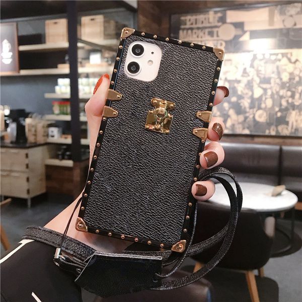 designer iphone 11pro max case with lanyard strap for iphone 11 11pro xsmax xr 6 7 8plus fashion anti-fall retro printing case 2 colors
designer iphone 11pro max case with lanyard strap for iphone 11 11pro xsmax xr 6 7 8plus fashion anti-fall retro printing case 2 colors