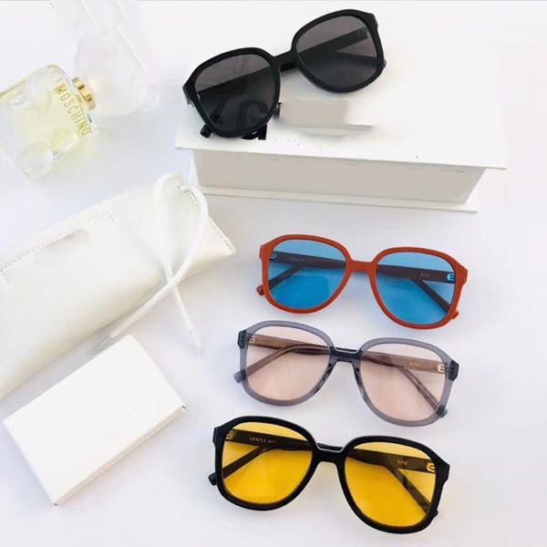 High Quality Korea Brand Designer Gentle King1 Sunglasses Women Men Pilot Sun Glasses with Original Box
High Quality Korea Brand Designer Gentle King1 Sunglasses Women Men Pilot Sun Glasses with Original Box