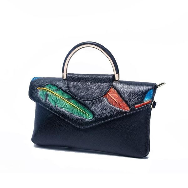 wiliamganu 2020 new genuine leather bags cow chain small messenger shoulder bags for women luxury handbags women designer
wiliamganu 2020 new genuine leather bags cow chain small messenger shoulder bags for women luxury handbags women designer