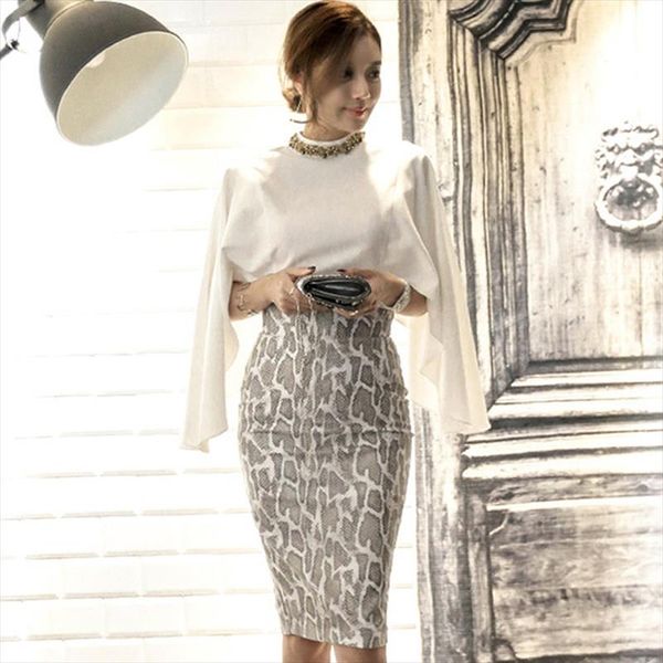 women autumn cape cloth two pieces suit dress bat sleeve slim white blouse shirt print pencil bodycon skirt knee length vestidos, Gray
women autumn cape cloth two pieces suit dress bat sleeve slim white blouse shirt print pencil bodycon skirt knee length vestidos, Gray