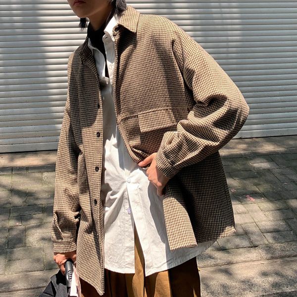 2020 autumn and winter new youth fashion men's loose plaid single-breasted long-sleeved shirt fashion casual blazer 1022, White;black
2020 autumn and winter new youth fashion men's loose plaid single-breasted long-sleeved shirt fashion casual blazer 1022, White;black