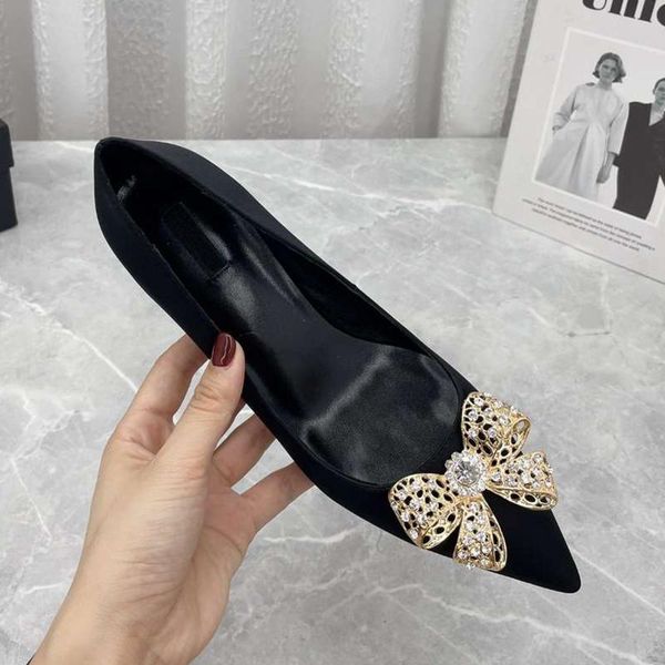2022dress shoes women fashion crystal bow-knot chaussure femme silk zapatos mujer high heels wedding party bombas, Black
2022dress shoes women fashion crystal bow-knot chaussure femme silk zapatos mujer high heels wedding party bombas, Black