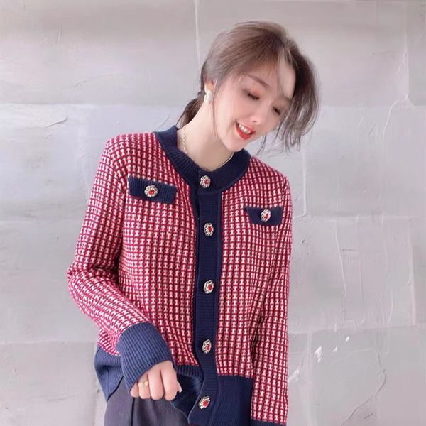 women cardigan single-breasted knitted cardigan short sweater french retro patchwork color coat female, White;black
women cardigan single-breasted knitted cardigan short sweater french retro patchwork color coat female, White;black