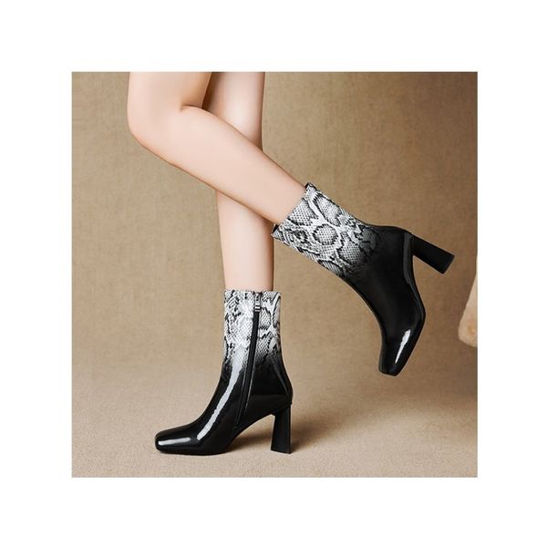 2020 and winter fashion bright print to high thick heels women's shoes34-42 boots toay, Black
2020 and winter fashion bright print to high thick heels women's shoes34-42 boots toay, Black