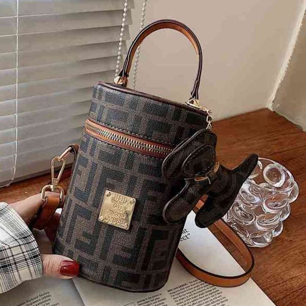 premium purse small bag women's new fashion printed sling shoulder messenger bag versatile cylindrical bucket handbags
premium purse small bag women's new fashion printed sling shoulder messenger bag versatile cylindrical bucket handbags