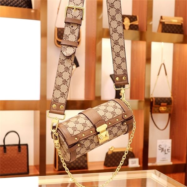 70% off deals online cylinder bag women's bucket new fashion autumn and winter texture senior minority old flower one shoulder messenge
70% off deals online cylinder bag women's bucket new fashion autumn and winter texture senior minority old flower one shoulder messenge
