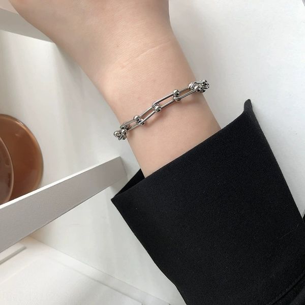 простая цепь clasp женщина южная корея east gate s925 sterling silver chain clasp браслет сетка красная рука украшение браслет braceletbrace, Golden;silver
простая цепь clasp женщина южная корея east gate s925 sterling silver chain clasp браслет сетка красная рука украшение браслет braceletbrace, Golden;silver