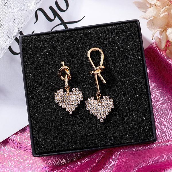dangle & chandelier 2021 design selling fashion jewelry personality metal knot earrings lovely asymmetric heart crystal for woman1, Silver
dangle & chandelier 2021 design selling fashion jewelry personality metal knot earrings lovely asymmetric heart crystal for woman1, Silver