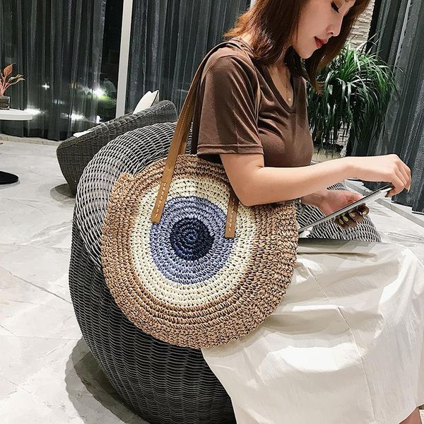 women round shoulder bags summer new travel beach bag large capacity handmade knitted straw handbag retro wild circle rattan bag
women round shoulder bags summer new travel beach bag large capacity handmade knitted straw handbag retro wild circle rattan bag