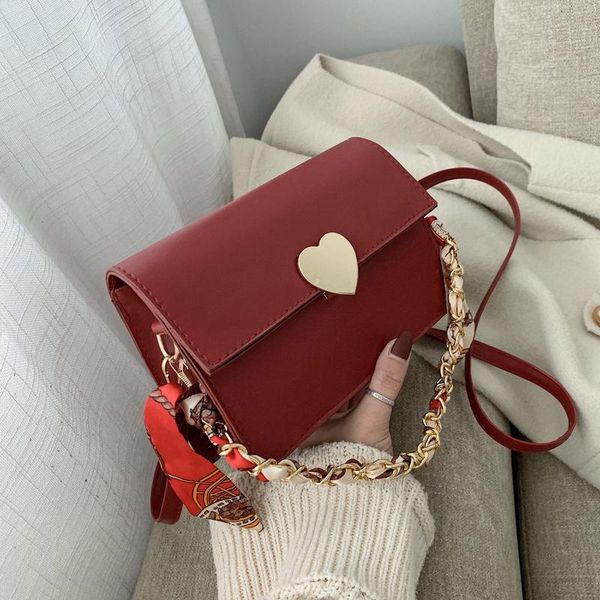 2020 new autumn and winter retro women's bag popular hong kong style fashion texture all-match oblique sigle shoulder bag hlj-70
2020 new autumn and winter retro women's bag popular hong kong style fashion texture all-match oblique sigle shoulder bag hlj-70