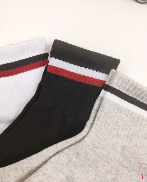 mens socks fashion striped sport cotton breathable with 3 colors skateboard couple hip hop socks for male clothing, Black
mens socks fashion striped sport cotton breathable with 3 colors skateboard couple hip hop socks for male clothing, Black