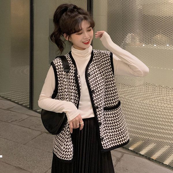 vintage 2021 new tweed sleeveless vest jacket black pockets hound stooth chess y168 6usc, Black;white
vintage 2021 new tweed sleeveless vest jacket black pockets hound stooth chess y168 6usc, Black;white