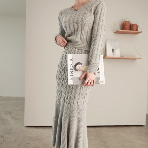 fashion knitted 2 piece set women long sleeve v-neck pullover sweater + midi mermaid skirt set lady ol knitting skirt suit, Gray
fashion knitted 2 piece set women long sleeve v-neck pullover sweater + midi mermaid skirt set lady ol knitting skirt suit, Gray