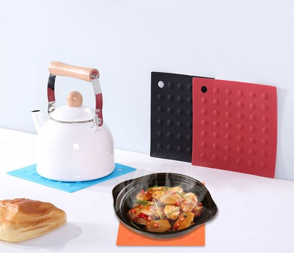 premium silicone pot holder multiprepospose post post pad square с точками ложка отдыха нескользящая изоляционная прокладка my-inf0637
premium silicone pot holder multiprepospose post post pad square с точками ложка отдыха нескользящая изоляционная прокладка my-inf0637