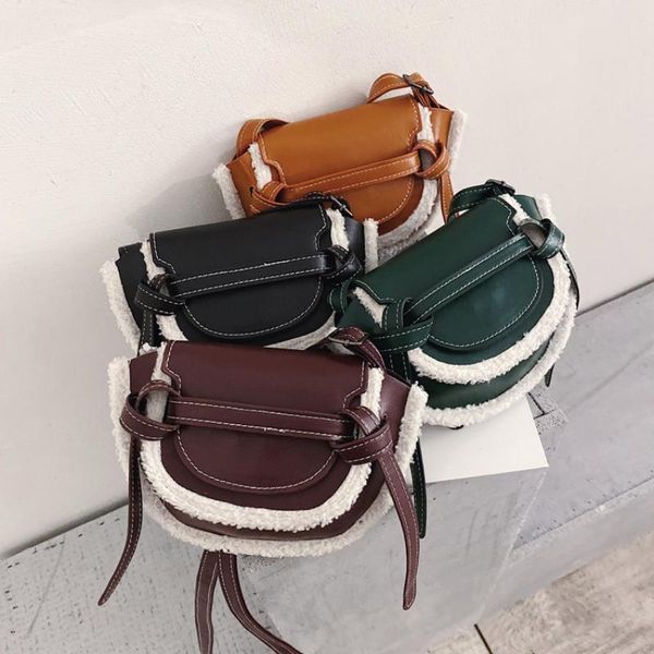 2020 осень зима седельных сумок для женщин furry crossbody сумки vintage сумки плечо поддельного shearling мешок конструктора bolsos mujer
2020 осень зима седельных сумок для женщин furry crossbody сумки vintage сумки плечо поддельного shearling мешок конструктора bolsos mujer