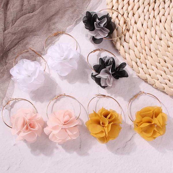 hoop & huggie europe and united states selling colorful flower earrings three-dimensional bud mesh ear hoops, Golden;silver
hoop & huggie europe and united states selling colorful flower earrings three-dimensional bud mesh ear hoops, Golden;silver