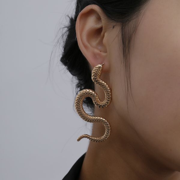 европа jewelry личность искаженного змей геометрическая hip-hop серьга женской преувеличена змеиная рельефное состязание earings женщина, Black
европа jewelry личность искаженного змей геометрическая hip-hop серьга женской преувеличена змеиная рельефное состязание earings женщина, Black