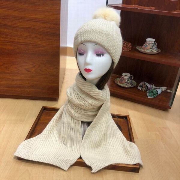 2020 new cotton knitting beige hats with beige hair ball and scarves sets women winter comfortable warm sets, Blue;gray
2020 new cotton knitting beige hats with beige hair ball and scarves sets women winter comfortable warm sets, Blue;gray