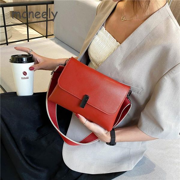 cross body small bag autumn winter style tide broad band of single shoulder retro ancient ways square
cross body small bag autumn winter style tide broad band of single shoulder retro ancient ways square