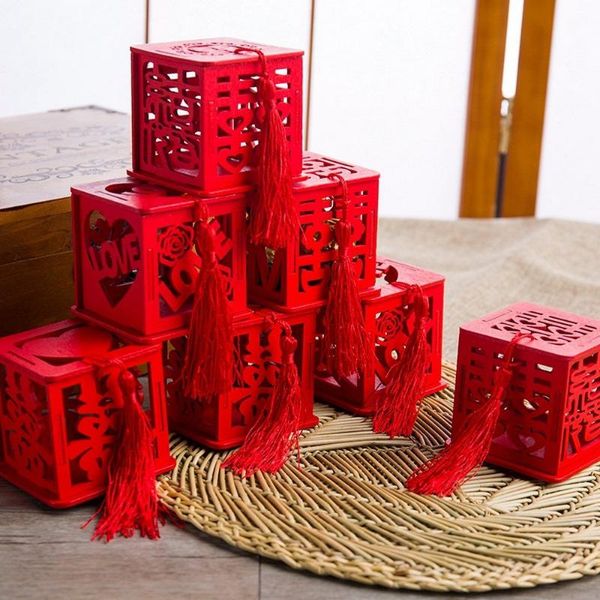 10pcs wooden candy box chinese traditional double happiness wedding favor gift box party decoration portable 2020 new
10pcs wooden candy box chinese traditional double happiness wedding favor gift box party decoration portable 2020 new
