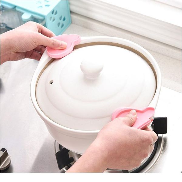 2pcs/set butterfly shaped sile anti-scald devices fridge magnet kitchen tool insulation plate clamp kitchen special bbyqbt
2pcs/set butterfly shaped sile anti-scald devices fridge magnet kitchen tool insulation plate clamp kitchen special bbyqbt