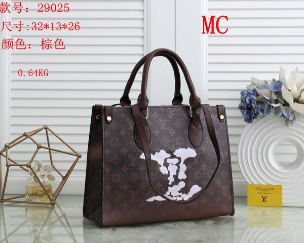 ladies handbags leather gradient color letter printing diagonal shoulder bag classic fashion large capacity shopping b, Black;red
ladies handbags leather gradient color letter printing diagonal shoulder bag classic fashion large capacity shopping b, Black;red