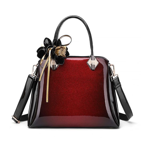 new arrival brand luxury women handbags european design patent leather ladies shoulder bags female girl flower crossbody bag c0125
new arrival brand luxury women handbags european design patent leather ladies shoulder bags female girl flower crossbody bag c0125