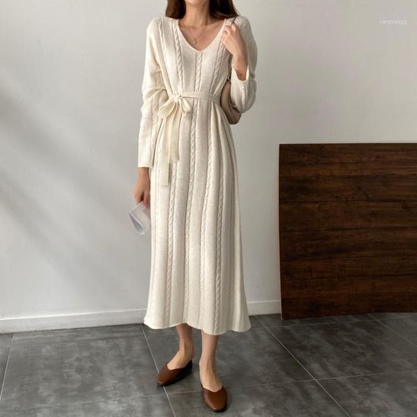 finewords winter beige knitted dress korean elegant long sleeve vintage dress loose casual slim straight knitting sweater1, Black;gray
finewords winter beige knitted dress korean elegant long sleeve vintage dress loose casual slim straight knitting sweater1, Black;gray