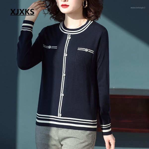 women's sweaters xjxks 2021 spring women thin sweater fashion button decoration casual wool pullover1, White;black
women's sweaters xjxks 2021 spring women thin sweater fashion button decoration casual wool pullover1, White;black