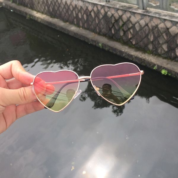color korean ulzzang retro original sudo fade glasses heart-shaped sunglasses for women
color korean ulzzang retro original sudo fade glasses heart-shaped sunglasses for women