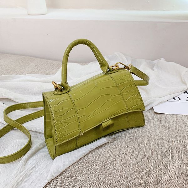 2020thshg new style shoulder bag with chain print baguette bag for bags crossbody women luxury leather bag for woman hand luxurybag handbags
2020thshg new style shoulder bag with chain print baguette bag for bags crossbody women luxury leather bag for woman hand luxurybag handbags