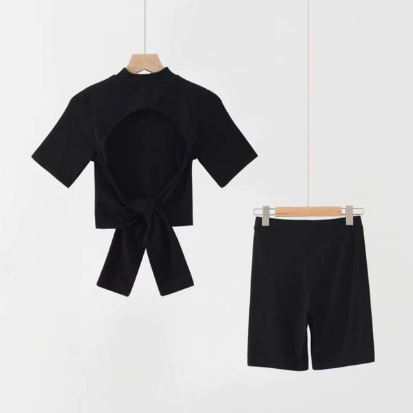 short summer 2019 women's new sleeve t-shirt with sports suit shorts on both sides, Gray
short summer 2019 women's new sleeve t-shirt with sports suit shorts on both sides, Gray