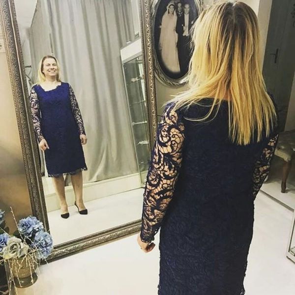 plus size mother of the bride dress tea length dark navy blue lace column wedding party evening prom gowns formal occasion, Black;red
plus size mother of the bride dress tea length dark navy blue lace column wedding party evening prom gowns formal occasion, Black;red