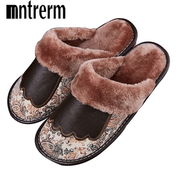 mntrerm fashion warm cowhide natural fur slippers men home shoes winter genuine leather slippers plus size indoor shoes couple y200107, Black
mntrerm fashion warm cowhide natural fur slippers men home shoes winter genuine leather slippers plus size indoor shoes couple y200107, Black