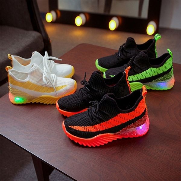 led light up shoes children kid baby girls boys candy color sport run sneakers shoes chaussure enfant luminous kids sneakers y200103, Black;red
led light up shoes children kid baby girls boys candy color sport run sneakers shoes chaussure enfant luminous kids sneakers y200103, Black;red