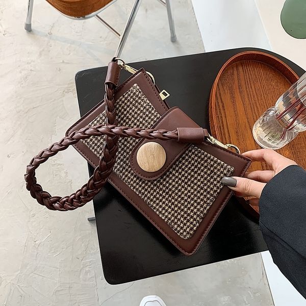 olsitti winter pu leather crossbody bags for women 2020 new fashion shoulder handbags and purses female small cross body bag, Red;black
olsitti winter pu leather crossbody bags for women 2020 new fashion shoulder handbags and purses female small cross body bag, Red;black